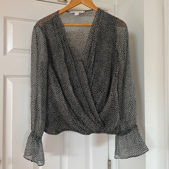 Diane Von Furstenberg Svetlana Sheer Silk Draped Long Sleeve Blouse Size 10 READ - Picture 3 of 8